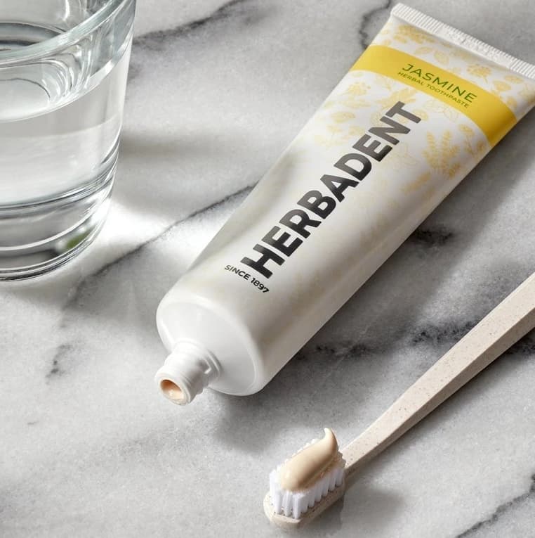 Herbadent JASMINE Bylinná zubní pasta s příchutí jasmínu, 75 g - náhled 2