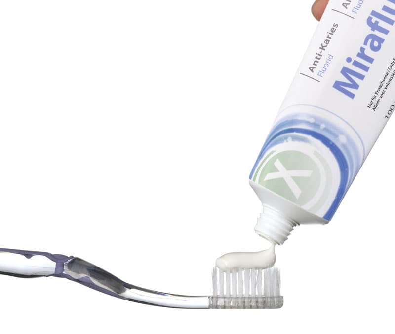 Mirafluor C fluoridová zubní pasta na citlivé zuby, 100ml - náhled 3