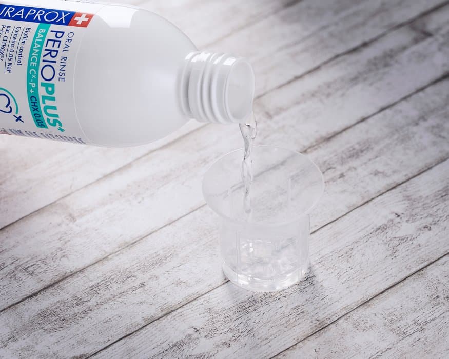 Curaprox Perio Plus+ Balance ústní voda (0,05% CHX), 200ml - náhled 4