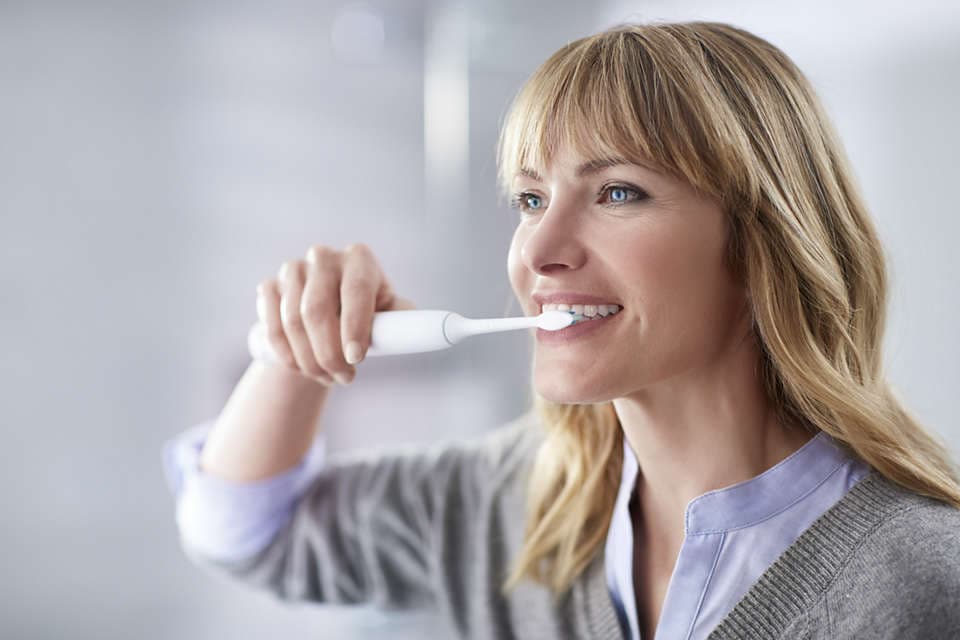 Philips Sonicare 3100 ProResults sonický zubní kartáček WHITE - náhled 2