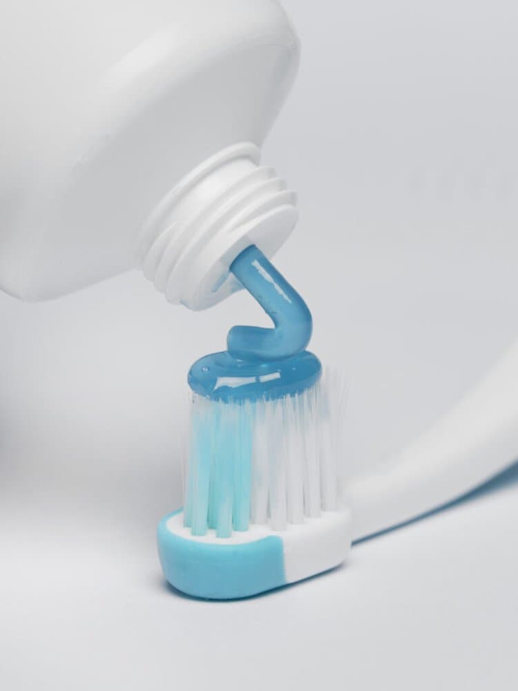 Bluem® Kids dětský zubní kartáček ultra soft (tyrkysový), 1ks - náhled 3