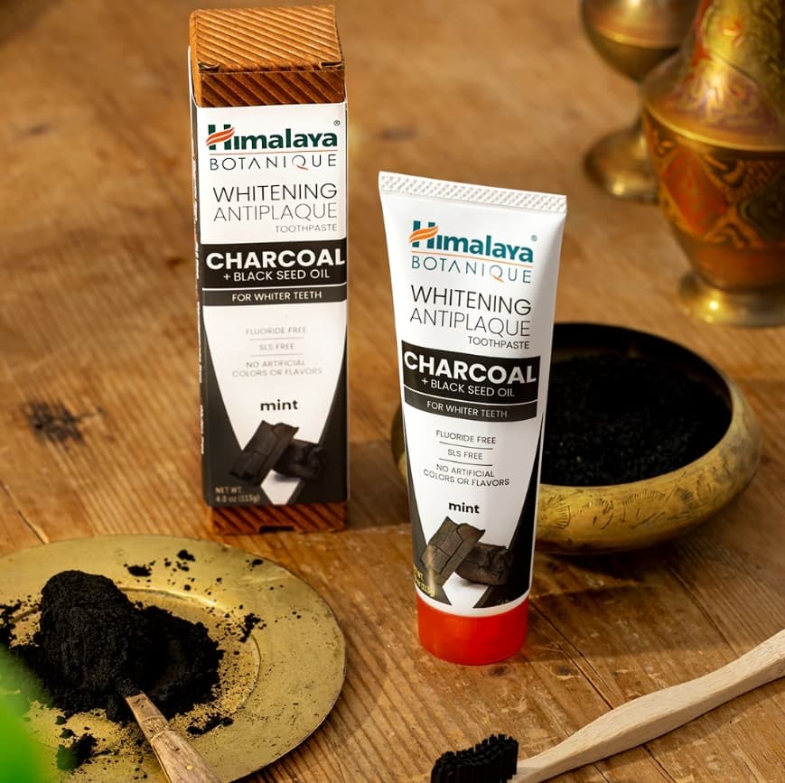 Himalaya Botanique Charcoal Whitening Antiplaque bělící zubní pasta , 113g - náhled 4